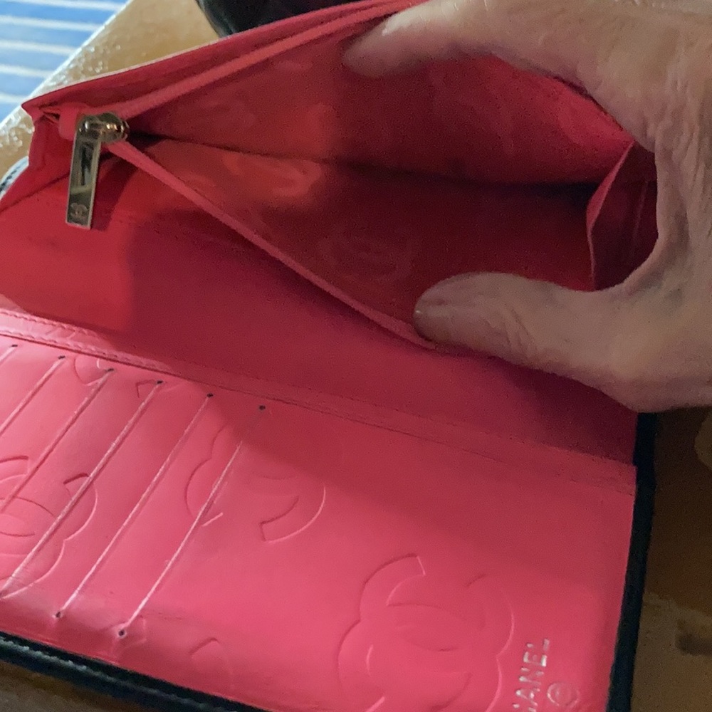 Authentic Chanel Wallet - Picture 8 of 9